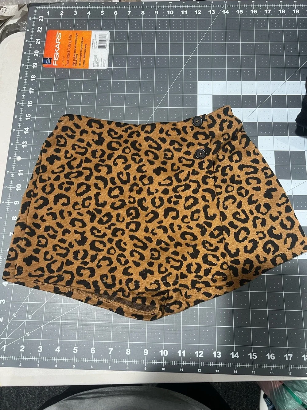 Leopard Print skort for girls, Size: M(8)
